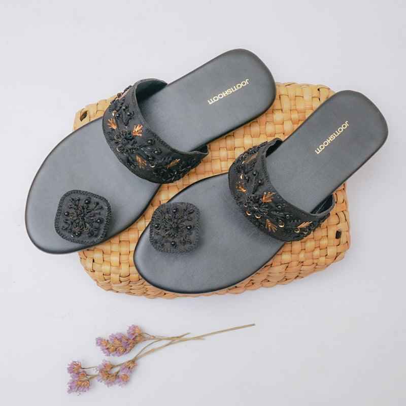 JootiShooti - Chameli Black Slides