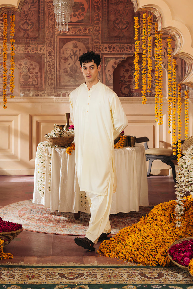Hummingbirds - Cream Boski Suit
