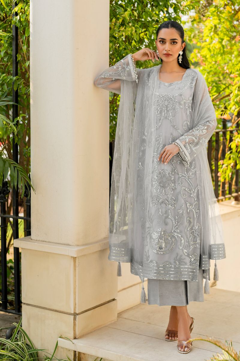 hina khawaja in Natasha Kamal - Ellie - grey sequins - Net lined with crepe de chin - 3 Piece