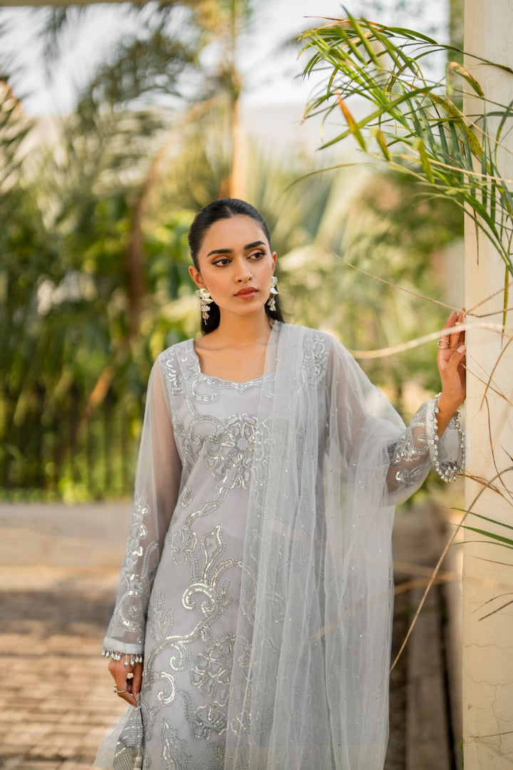 hina khawaja in Natasha Kamal - Ellie - grey sequins - Net lined with crepe de chin - 3 Piece