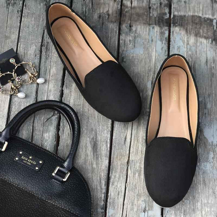 JootiShooti - Classic Black Loafers