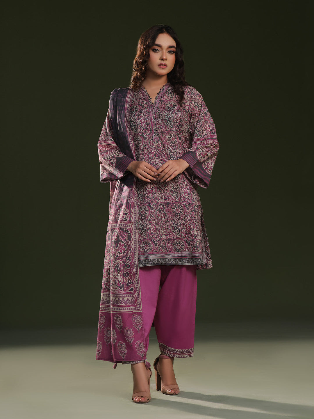 Oaks - Printed Unstitched Cambric Magenta  - 3 Piece