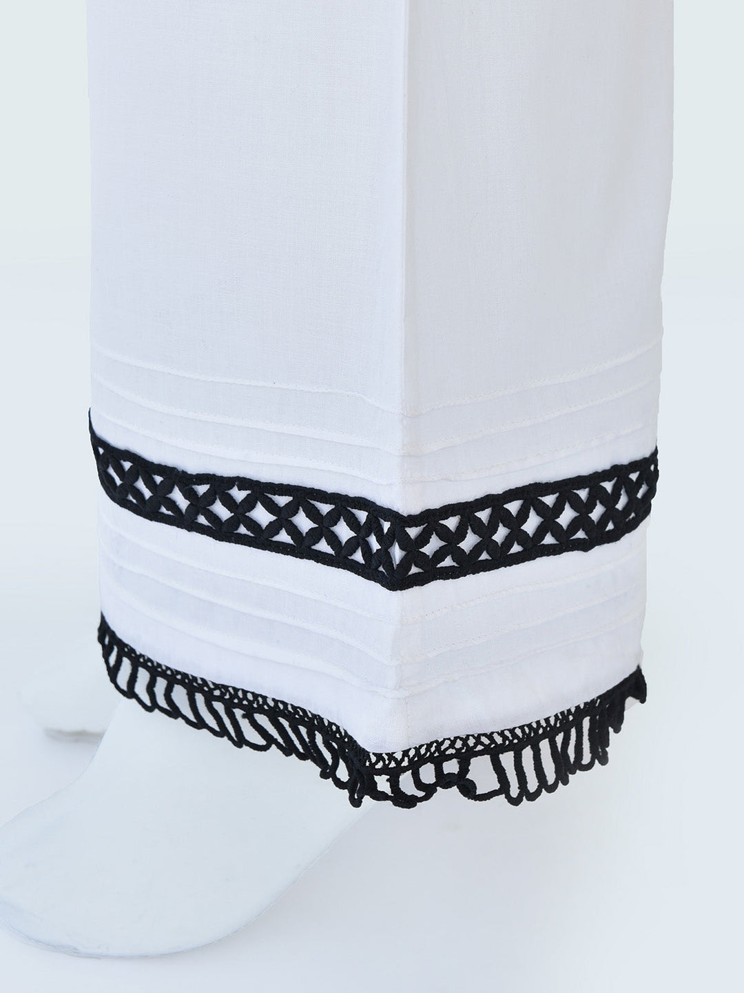 Oaks - Women White Lawn Trouser  - 1 Piece