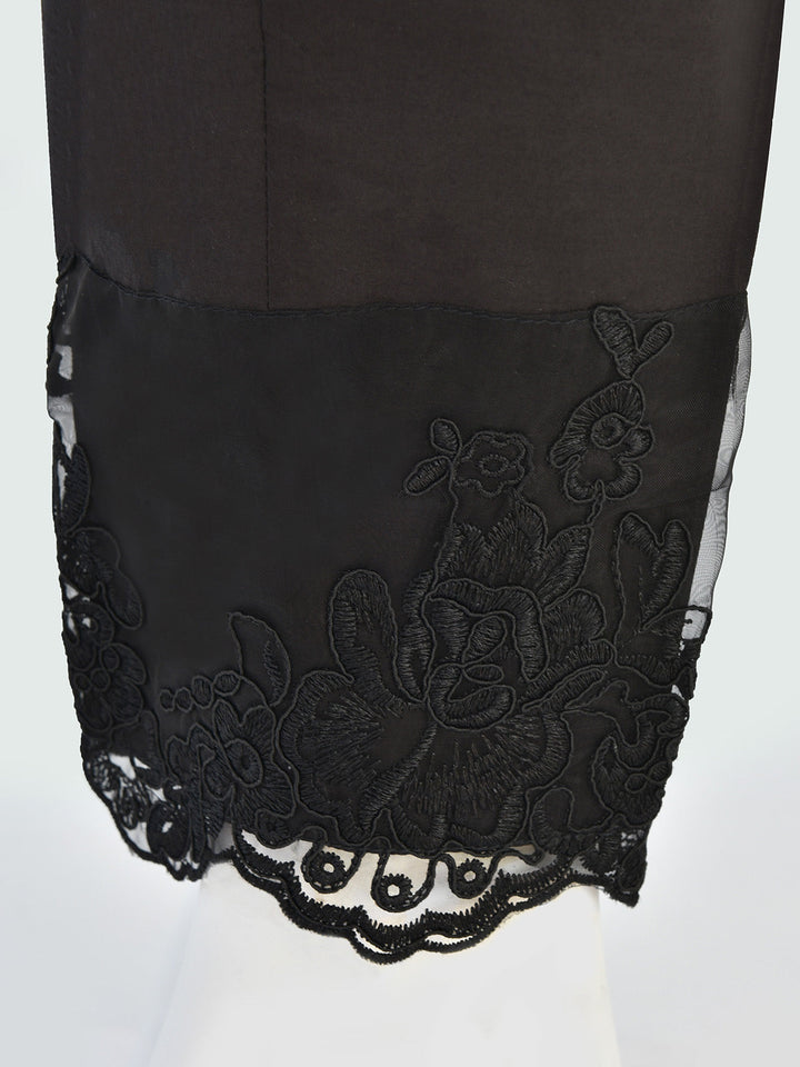 Oaks - Women Black Lawn Trouser  - 1 Piece