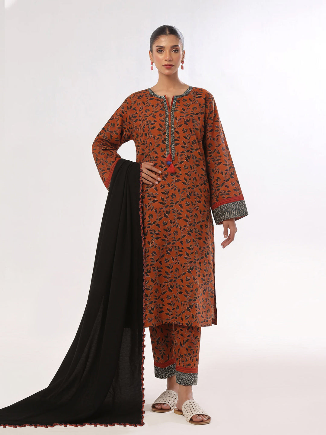 Oaks Printed Lawn Unstitched Brown 3 Piece