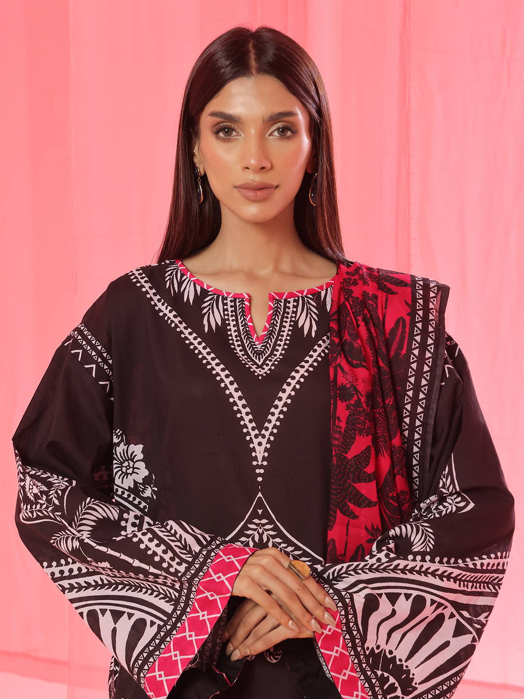 Oaks - Printed Pret & Unstitched Suit Lawn Black - 3 Piece