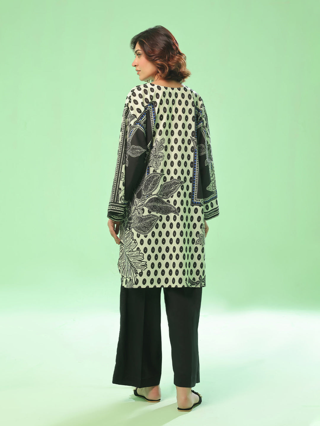 Oaks - Printed Pret & Unstitched Lawn Black - 1 Piece