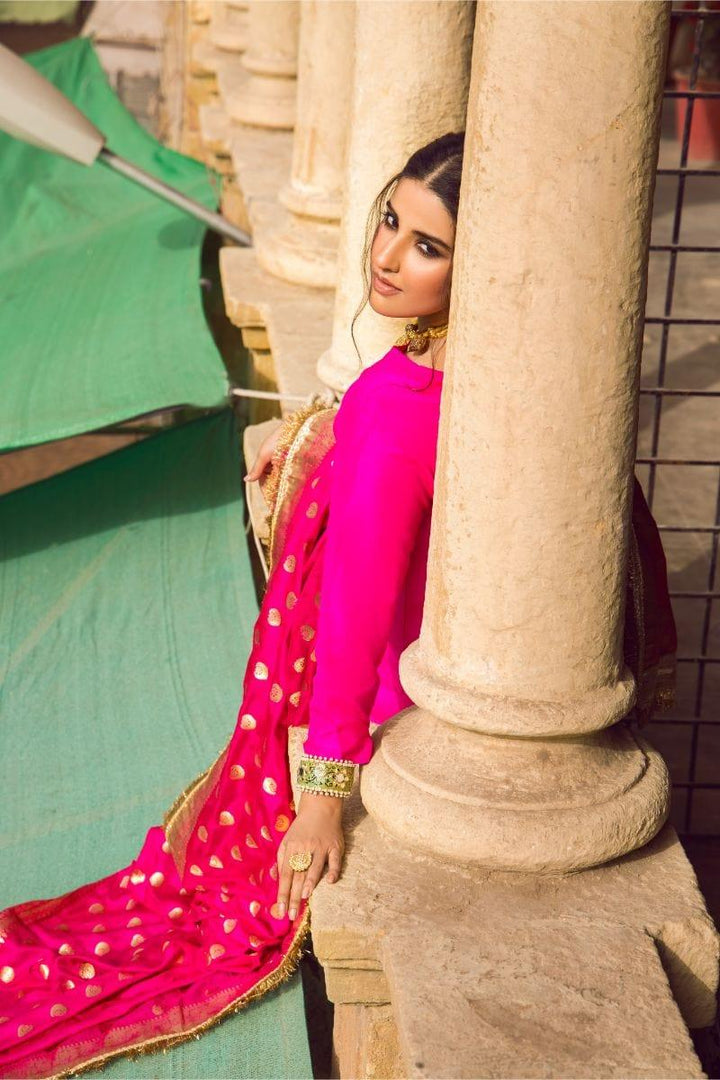 Pinktree - Fuchsia pink Handwoven Banarsi Silk Doshala with Silk Kurta Shalwar - Studio by TCS