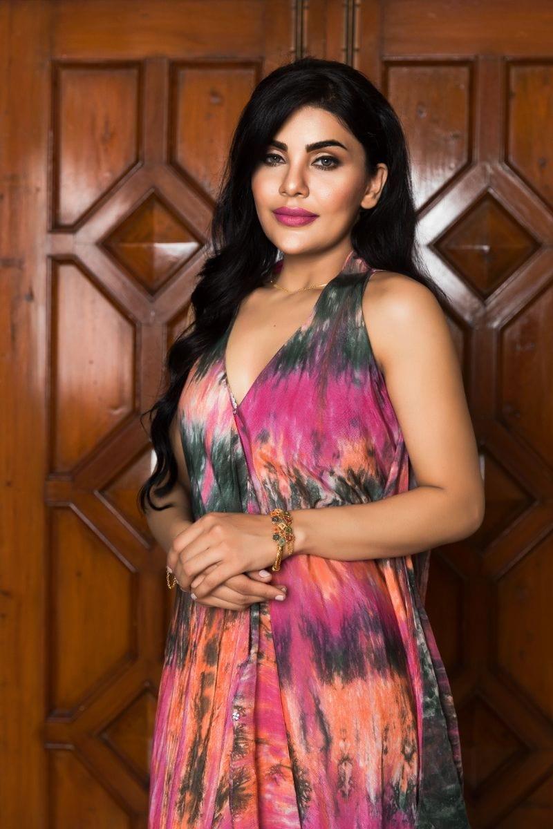 Yasmin Zaman - P-267