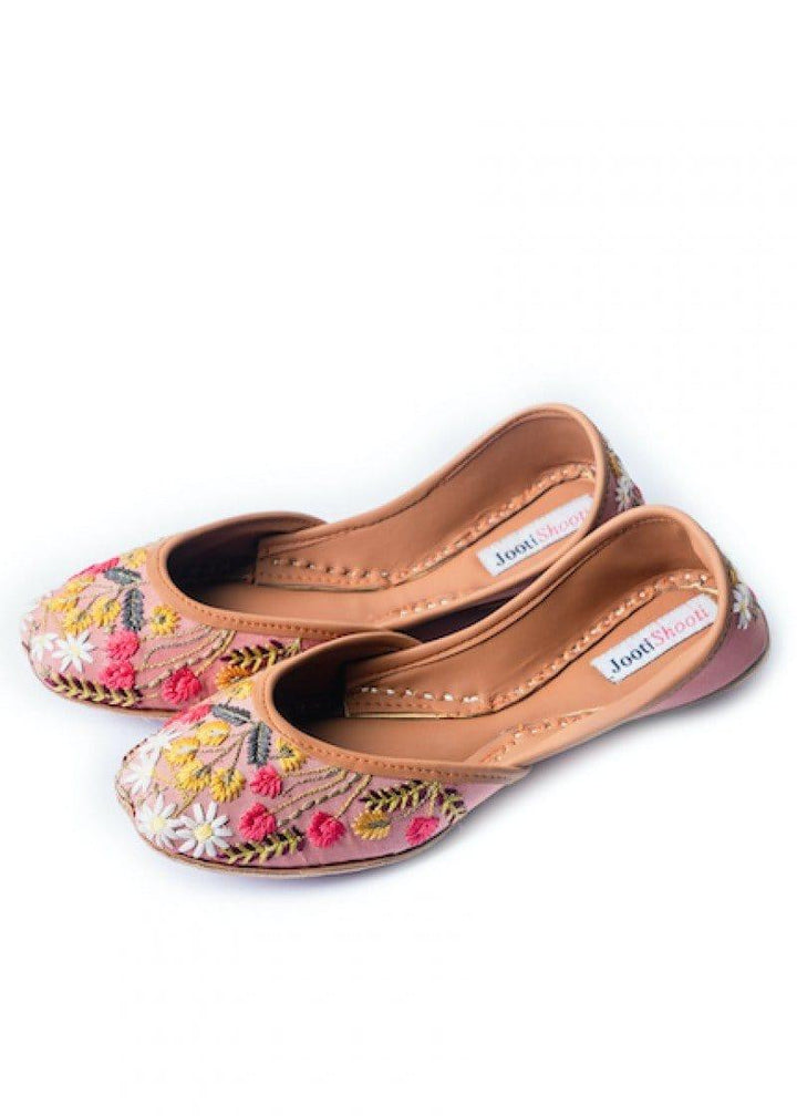 JootiShooti - Kiara - Studio by TCS