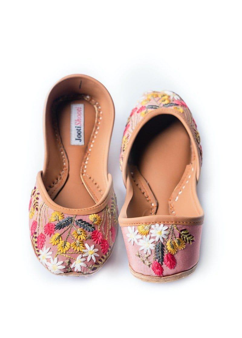 JootiShooti - Kiara - Studio by TCS