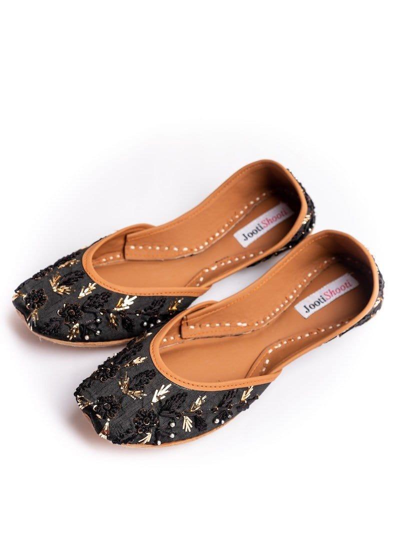 JootiShooti - Chameli in Black - Studio by TCS