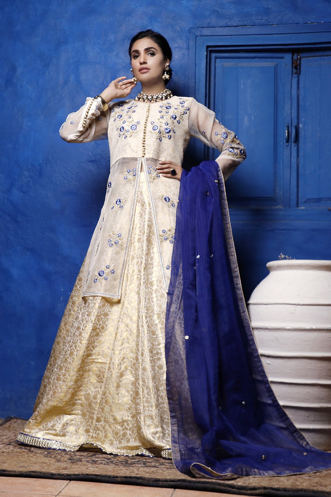 Sanas - Ivory Lehenga Choli - L202052