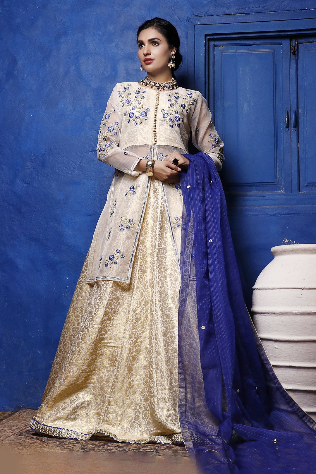 Sanas - Ivory Lehenga Choli - L202052