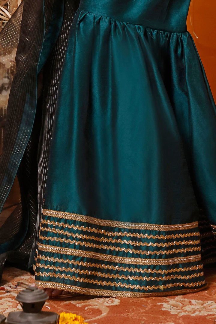 Sanas - Zari Embroidered Raw Silk Gharara Suit | MEHRU | G202157