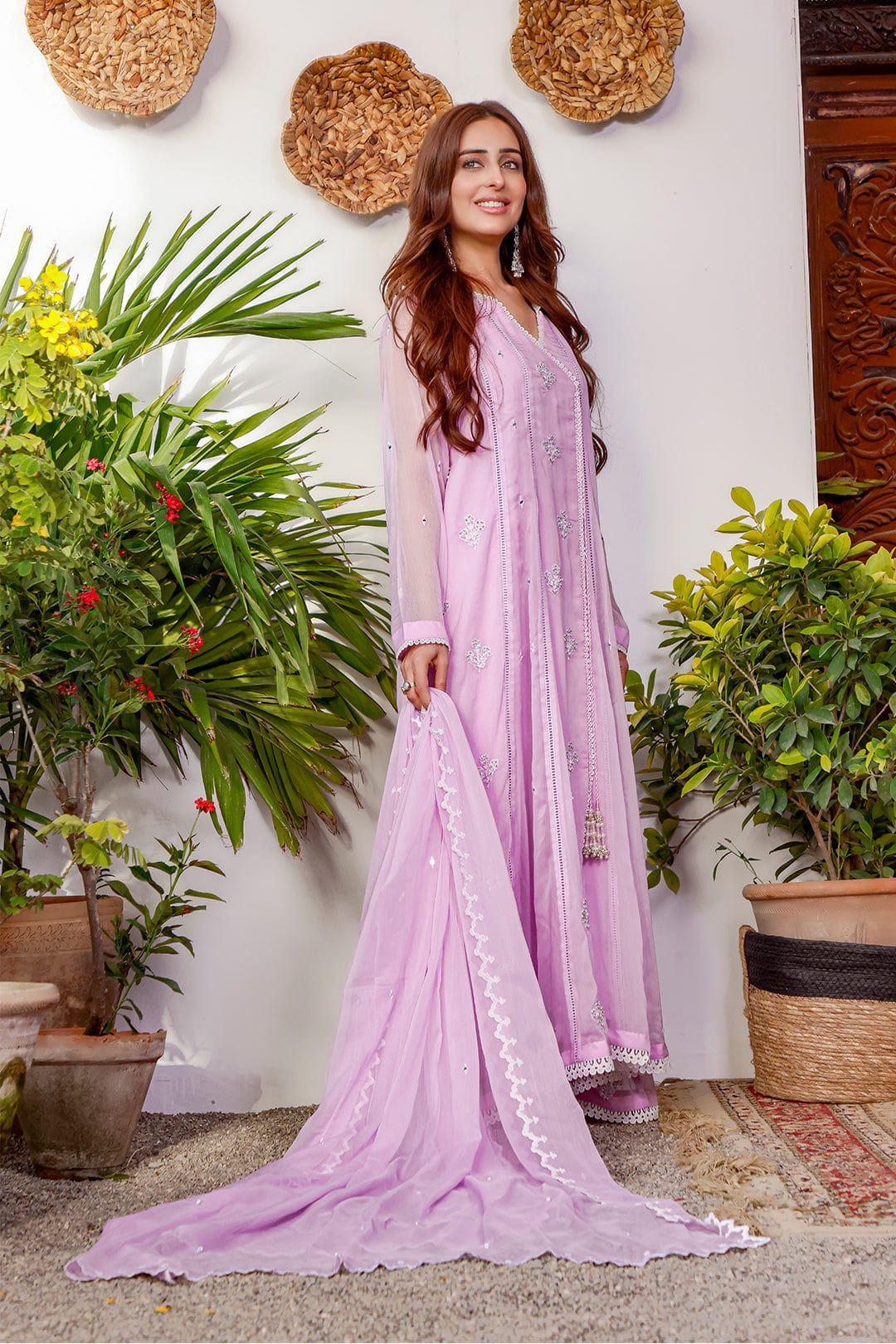 Sanas - Angharka Style Aari Embroidered 3pc Suit | KAIRA | S202184