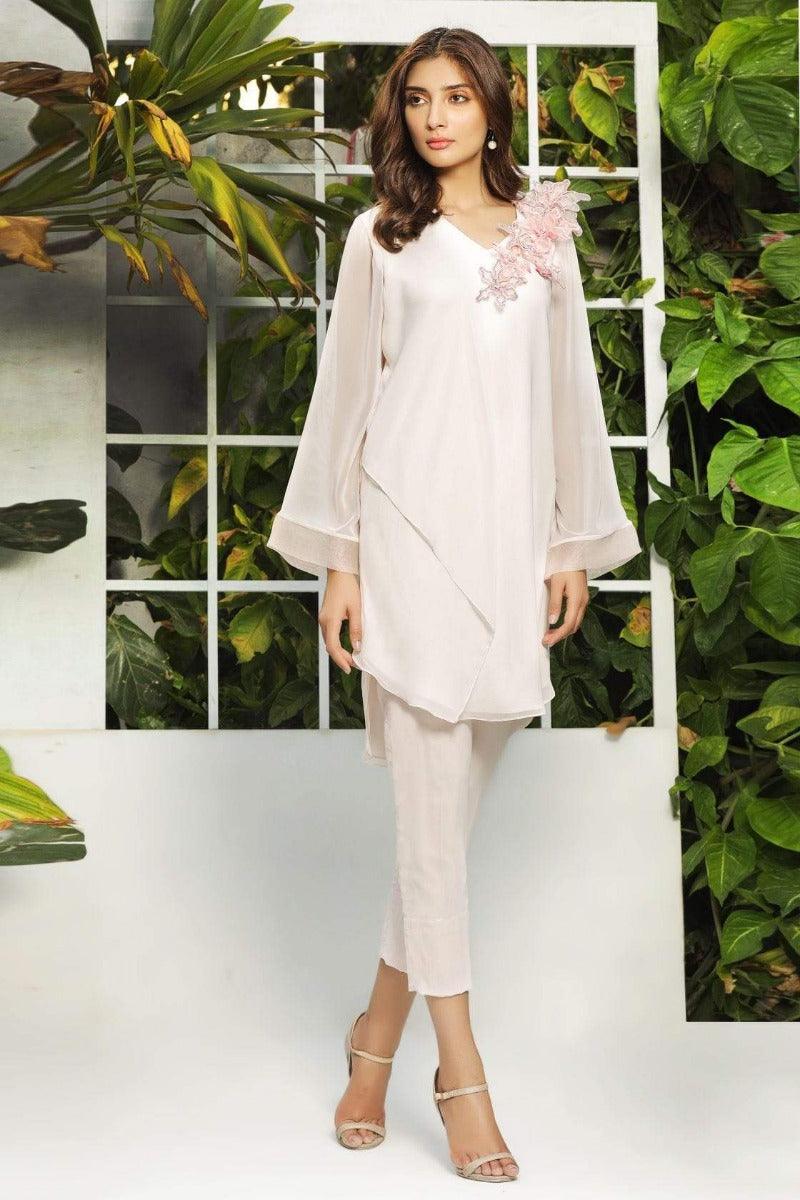 Natasha Kamal - Lily