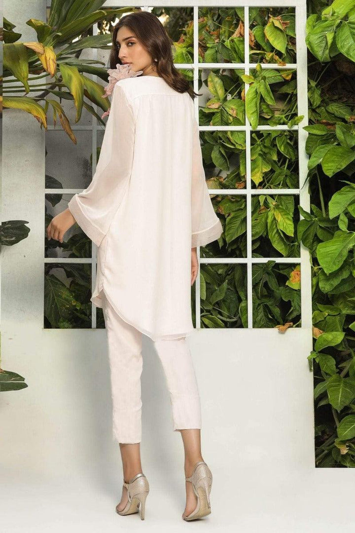 Natasha Kamal - Lily