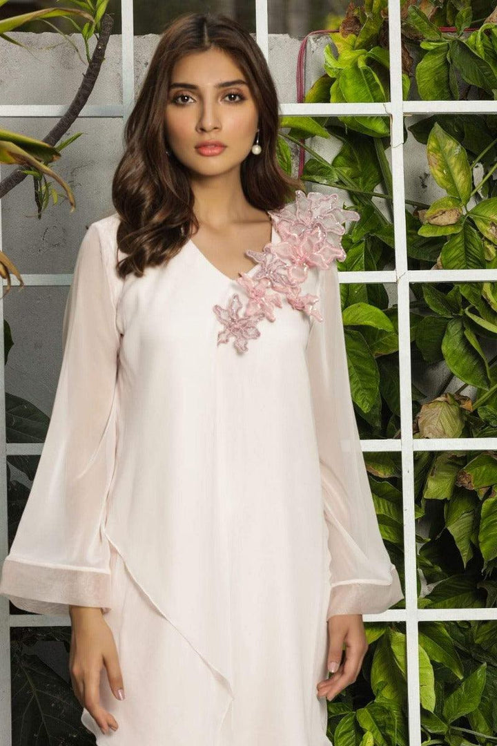Natasha Kamal - Lily