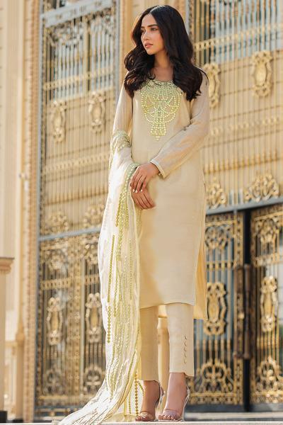 Natasha Kamal - Nina