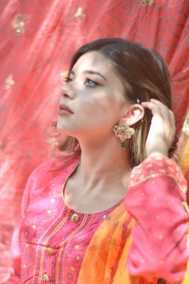Chapter 13 - Green Chaand Taara Earrings