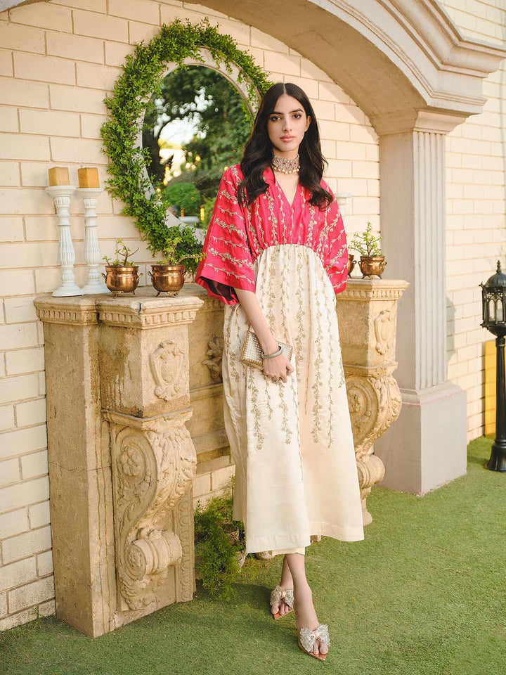 Nuriyaa - Gul - Studio by TCS