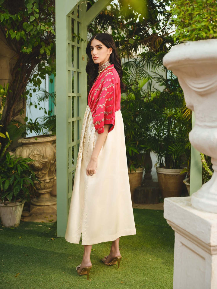 Nuriyaa - Gul - Studio by TCS