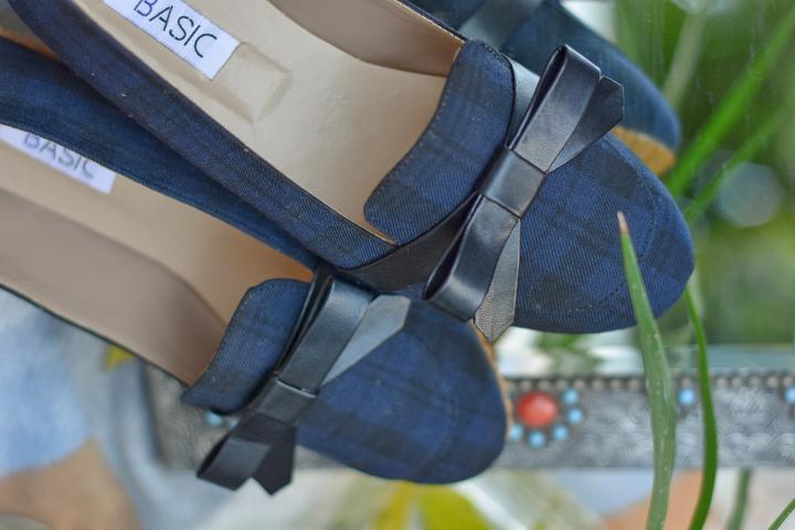Basic - Navy Blue B20-18