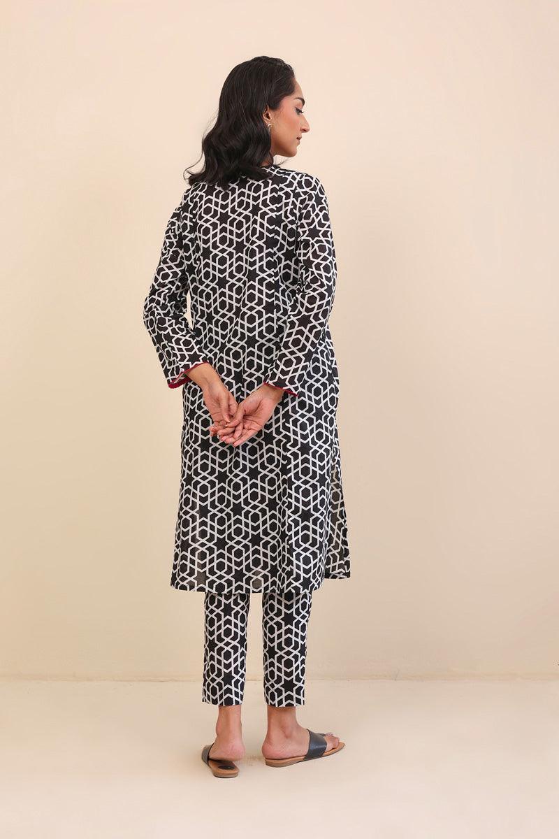 Generation - 2-Piece Geometric Set - Black - Lawn