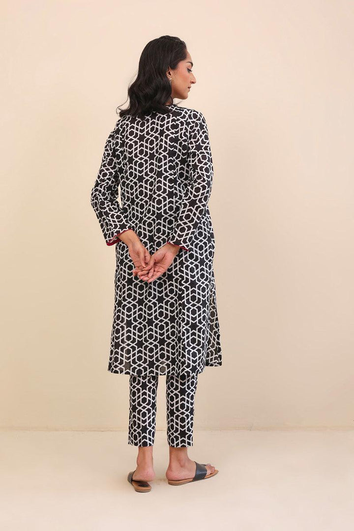 Generation - 2-Piece Geometric Set - Black - Lawn