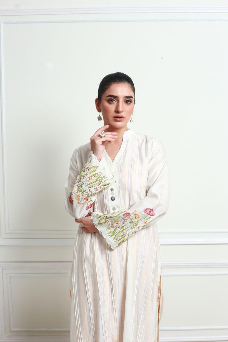 Yasmin Zaman - P-275 - Studio by TCS