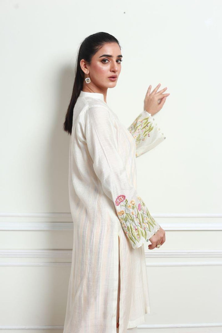 Yasmin Zaman - P-275 - Studio by TCS