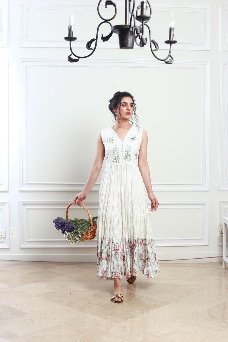 Yasmin Zaman - P-281 - Studio by TCS