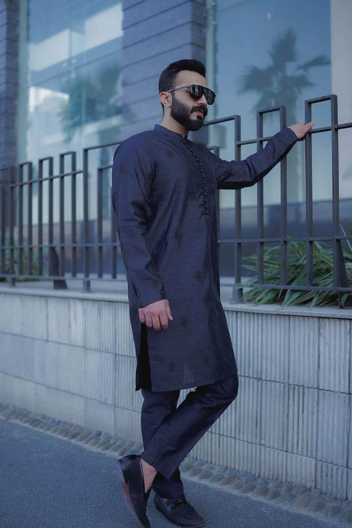 Leon Man - BLACK PURE SILK - 1 Piece