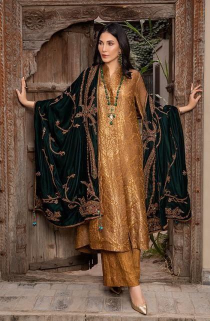 Nilofer Shahid - The Royal Empress - Pure Velvet - 3 Piece