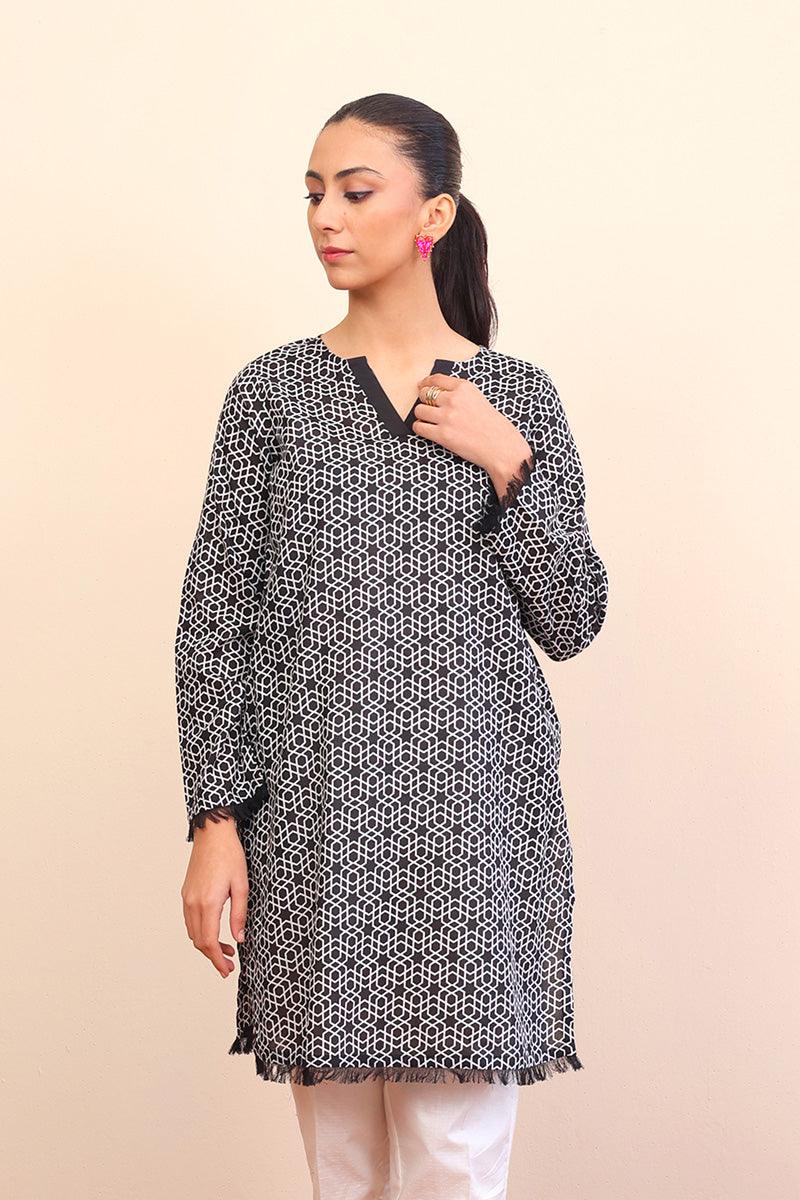 Generation - Geometric Frayed - Black - Lawn - 1 Piece