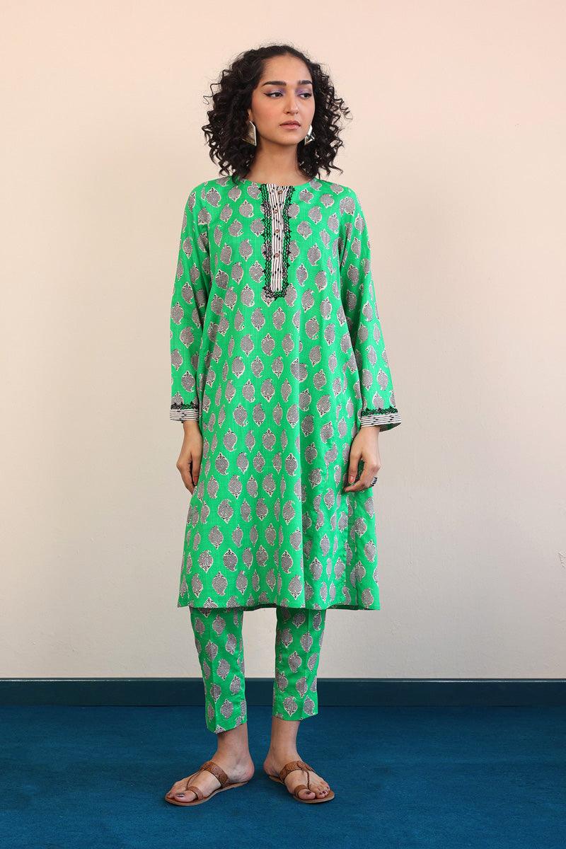 Generation - 2 Piece Paisley Block - Green  Lawn