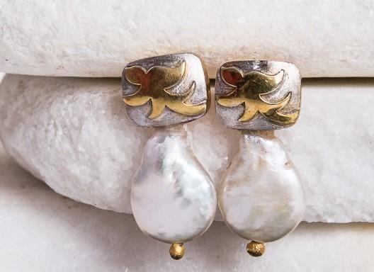 Shaista Jewelry - Carved Earrings
