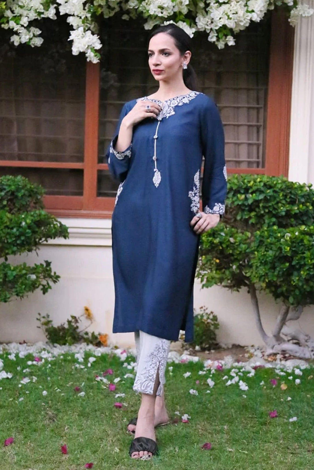 Urooj Atelier - MOCKINGBIRD - Asfoor Collection