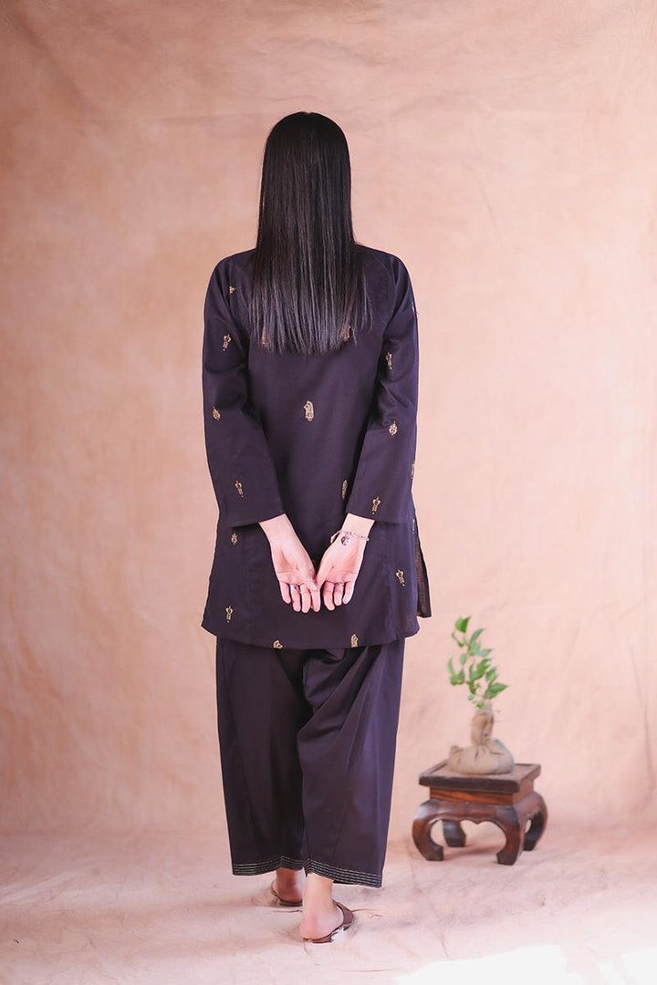 Generation - 2- Piece Classical Aura Set - Black - Studio by TCS