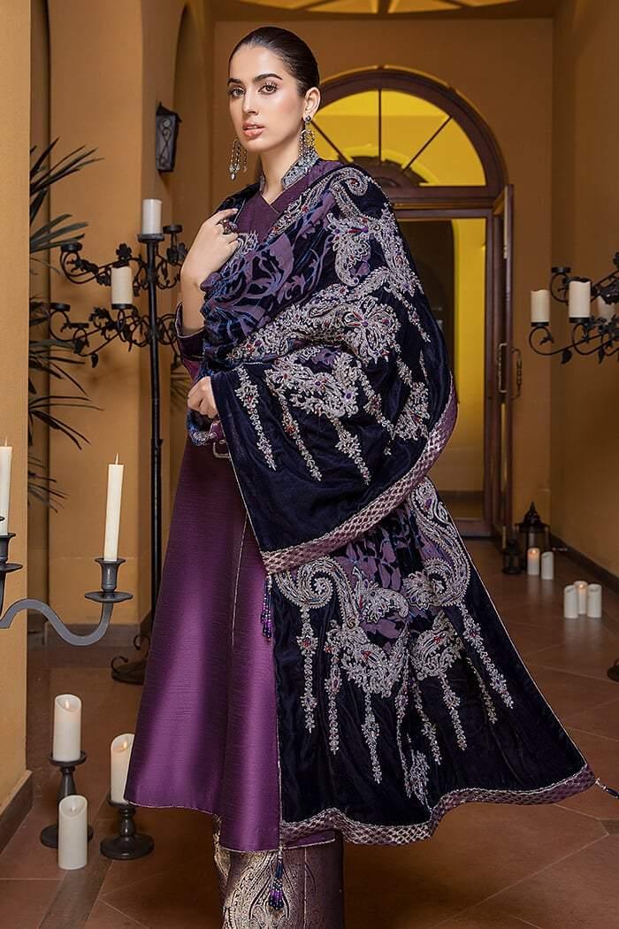 Nilofer Shahid - Empress Regina